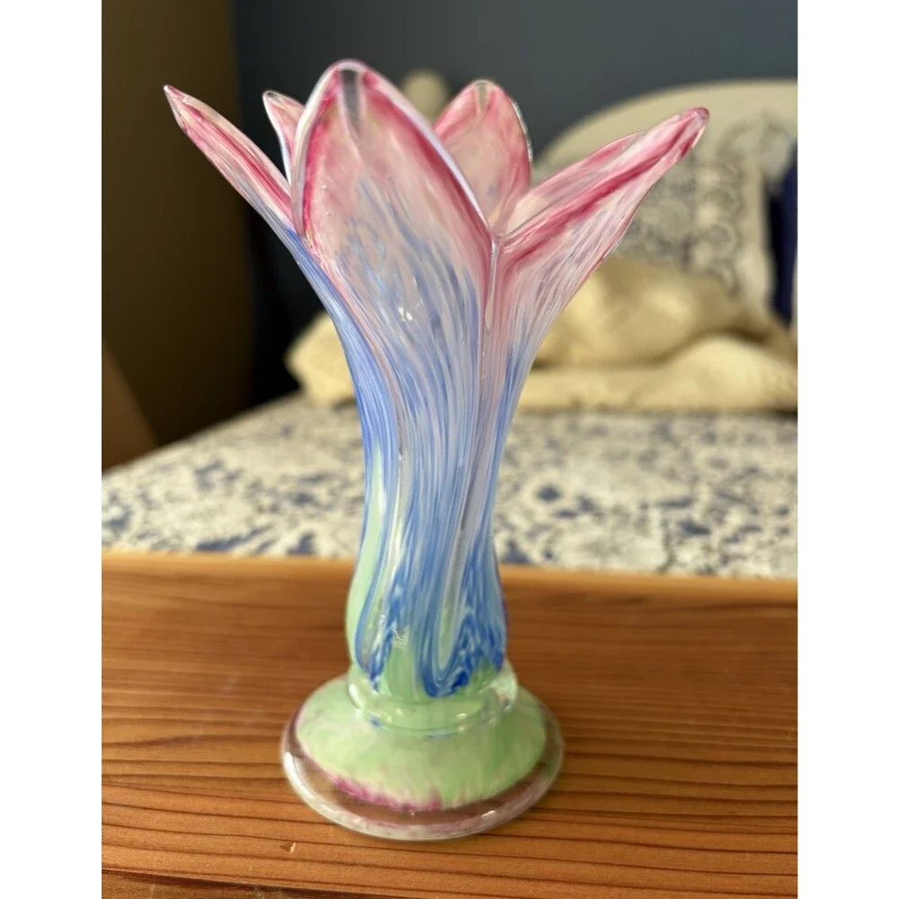 Unmarked Art Hand-blown Glass Bud Vase Swirl Pink Blue Green Glossy no chips